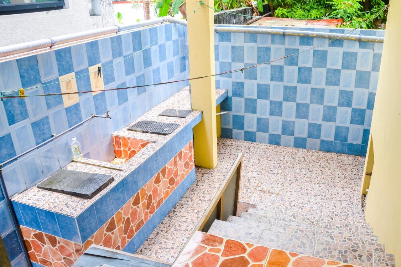 La Caverna House Chemin Grenier Luaran gambar